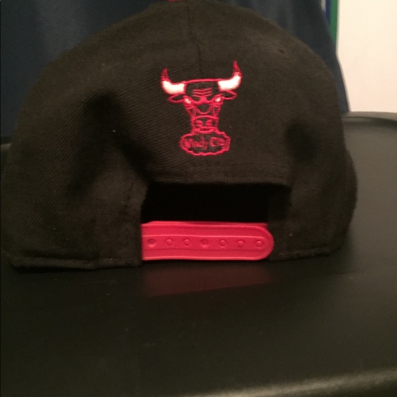 New Era Chicago Bulls SnapBack - Picture 3 of 4
